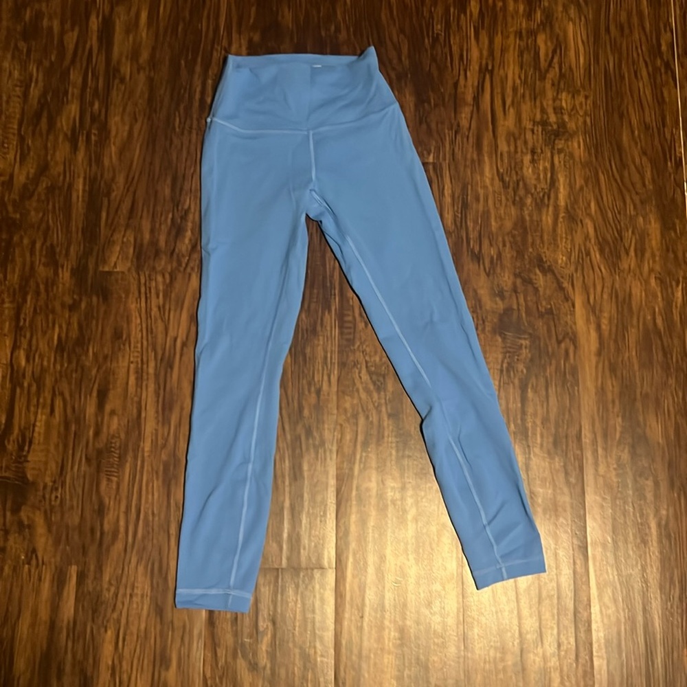 Lululemon leggings size 4